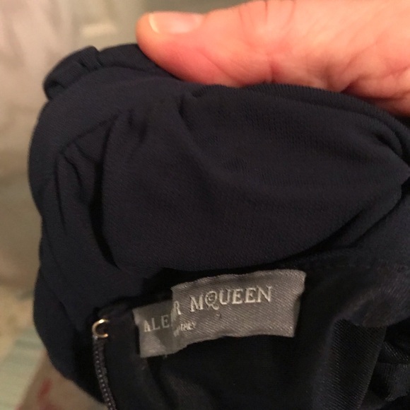Alexander McQueen dress midi length navy ink color l/s size 44 $1390 - Picture 6 of 11